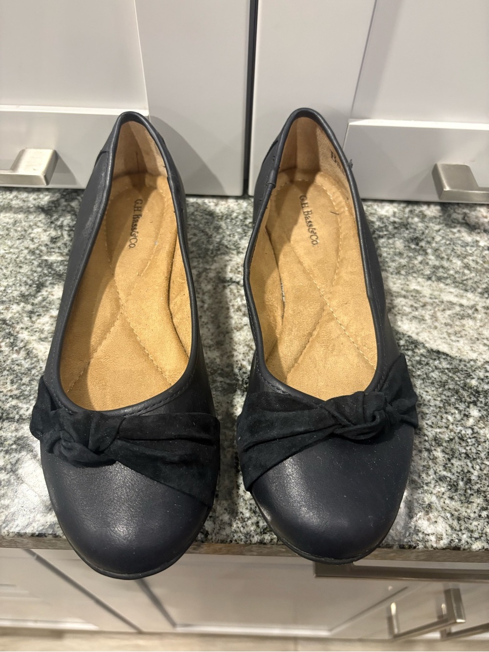 GH BASS Black Knot Detail Ballet Flats